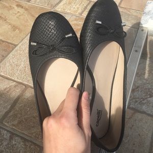 Black flats capelli